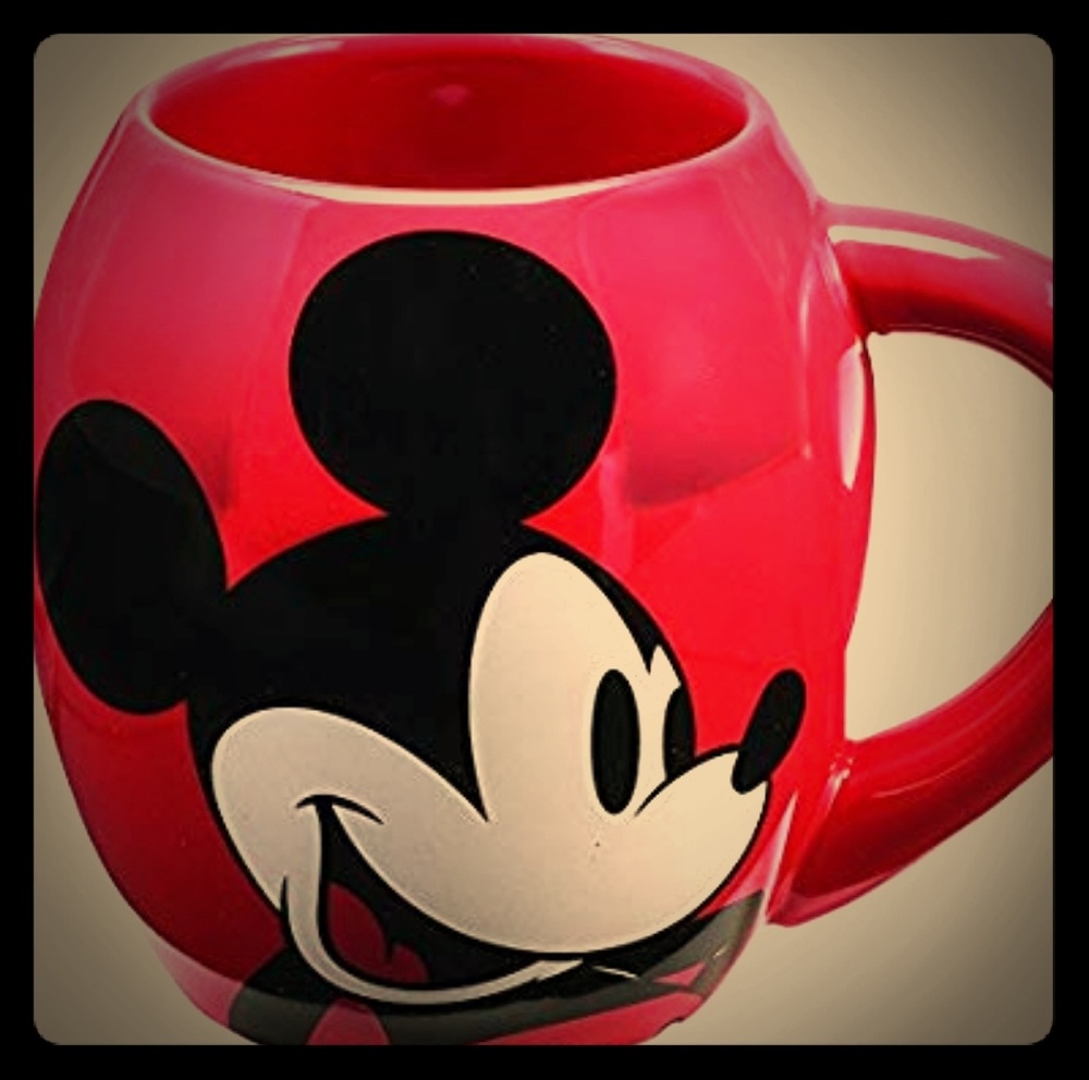 Disney Mickey Mouse 18 Oz.